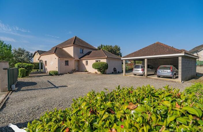 Contemporaine de 7 pièces principales — photo 2