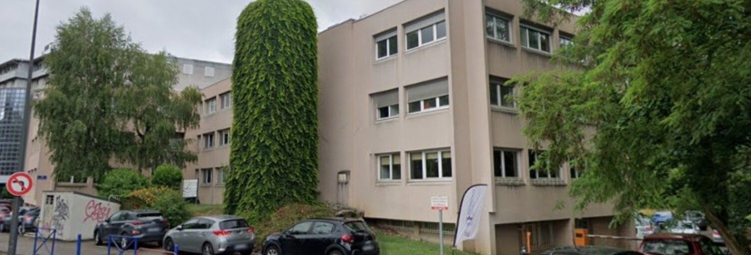 Bureau  562 m² à louer à Saint-Martin-d'Hères (38400)