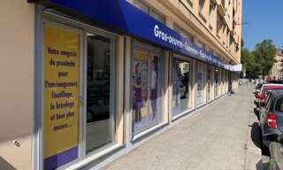 Commerce  687 m² à louer à Échirolles (38130)