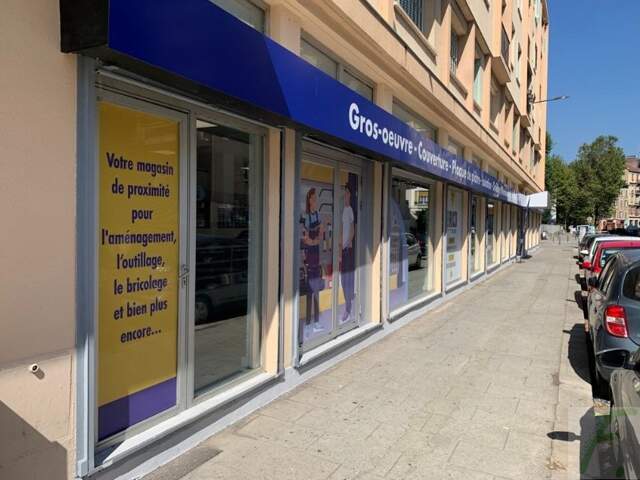 Local commercial — photo du bien