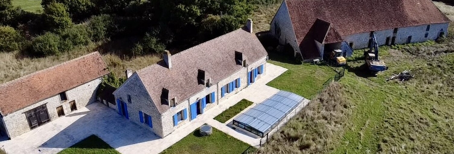 Maison 5 Pièces 306 m² à vendre à Arcomps (18200)