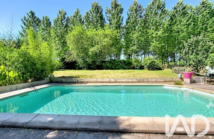 Vente Maison/villa 8 pièces — photo 2