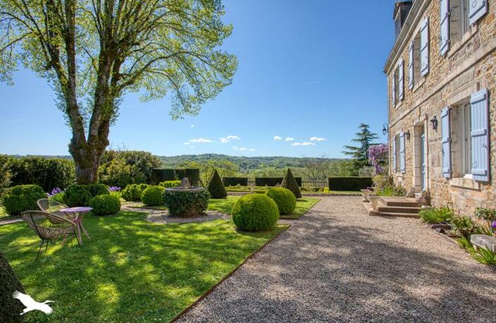 Maison en pierre de 9 pièces principales — photo 2