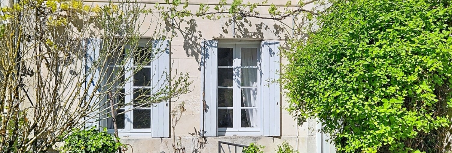 Maison 9 Pièces 265 m² à vendre à Chenac-Saint-Seurin-d'Uzet (17120)