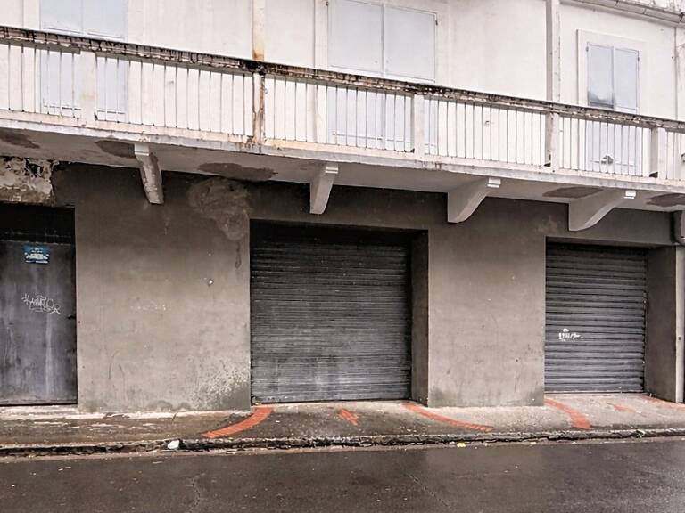 Vente Immeuble 320 m&sup2; — photo 1