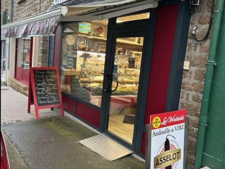 Vente Boutique/Local commercial 150 m&sup2; — photo 1