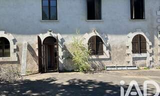 Maison 8 Pièces 275 m² à vendre à Confolens (16500)