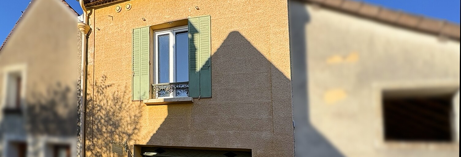 Maison 9 Pièces 218 m² à vendre à Saint-Sauveur-en-Puisaye (89520)