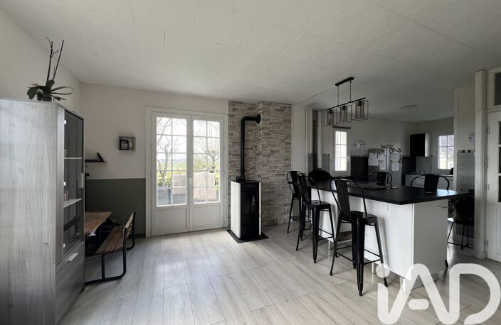 Vente Maison/villa 7 pièces — photo 2