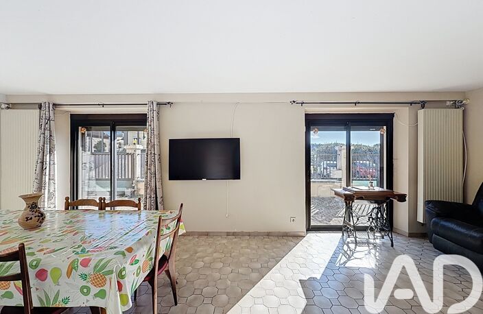 Vente Maison/villa 11 pièces — photo 2