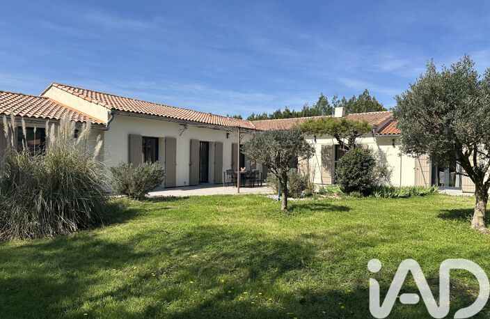 Vente Maison/villa 7 pièces — photo 2