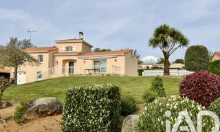 Maison 5 Pièces 126 m² à vendre à Mervent (85200)