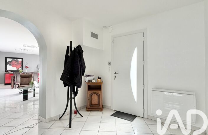 Vente Maison/villa 5 pièces — photo 2