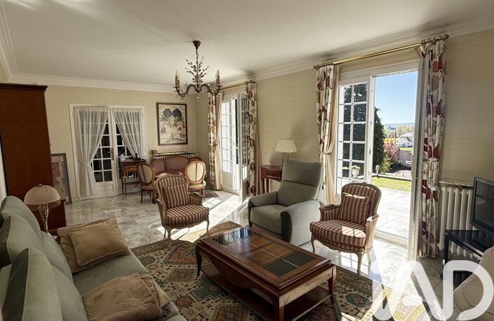 Vente Maison/villa 10 pièces — photo 3