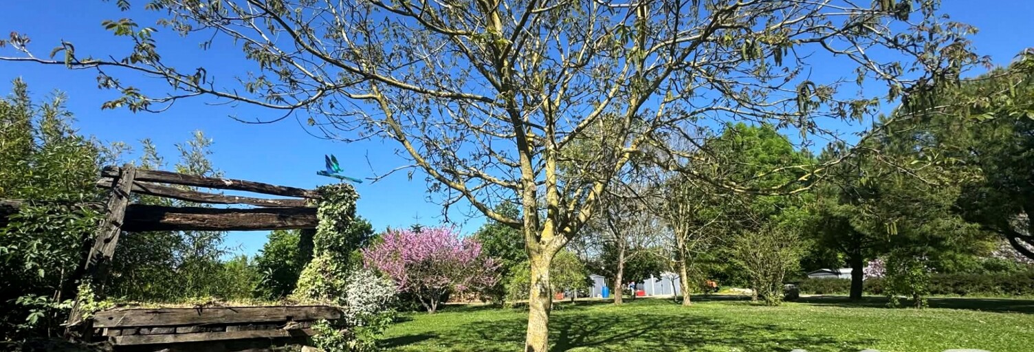 Terrain  1900 m² à vendre à Saint-Jean-de-Liversay (17170)