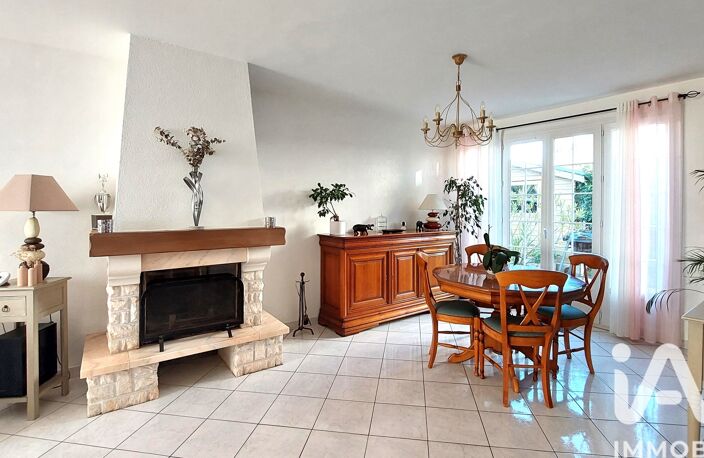 Vente Maison traditionnelle 7 pièces — photo 5