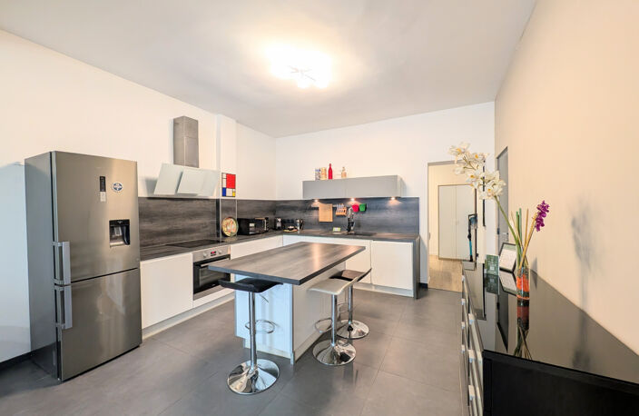 Local commercial d’exception avec jardin privatif de 100 m2   Boulevard Longchamp — photo 4