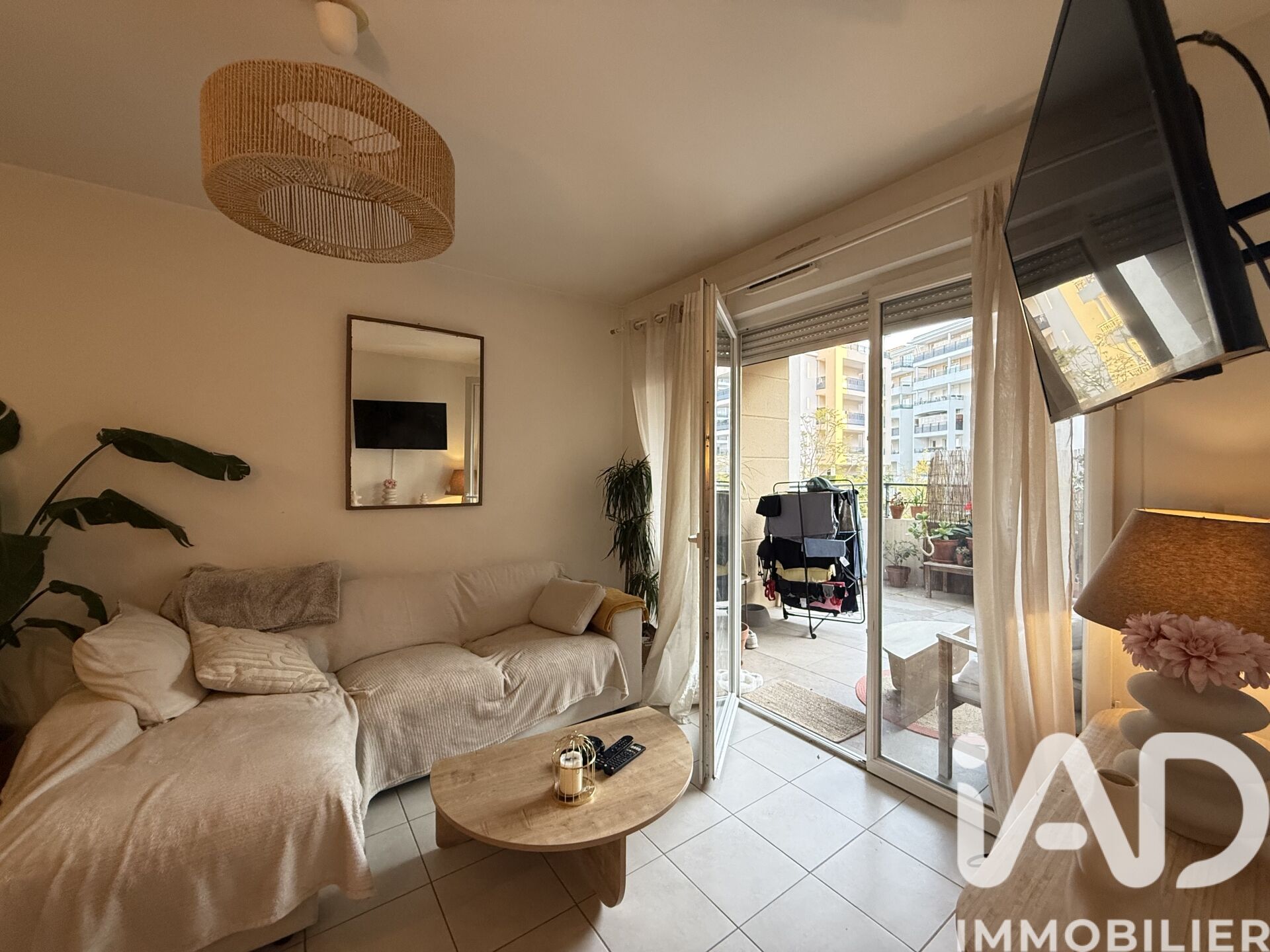 Vente Appartement 2 pièces - Photo 2