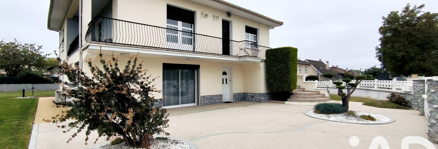 Maison 8 Pièces 227 m² à vendre à Artix (64170)