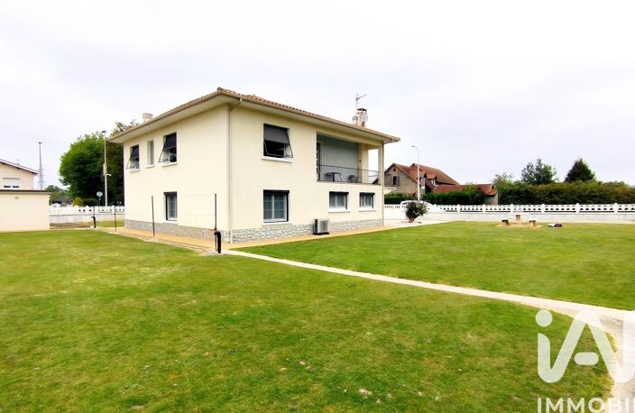 Vente Maison/villa 8 pièces — photo 3