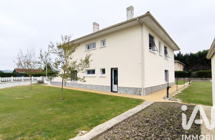 Vente Maison/villa 8 pièces — photo 4