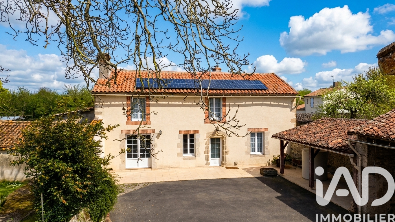 Lhoumois - 147m² - 5p. - 3ch.
