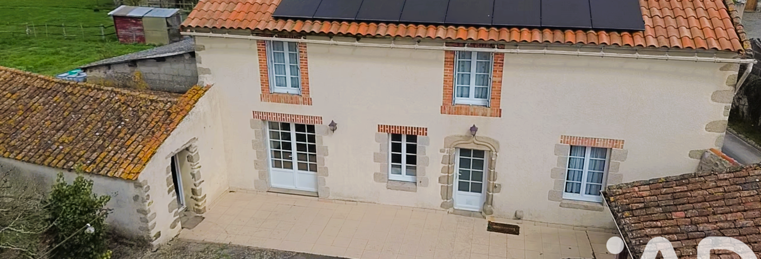 Maison 5 Pièces 147 m² à vendre à Lhoumois (79390)