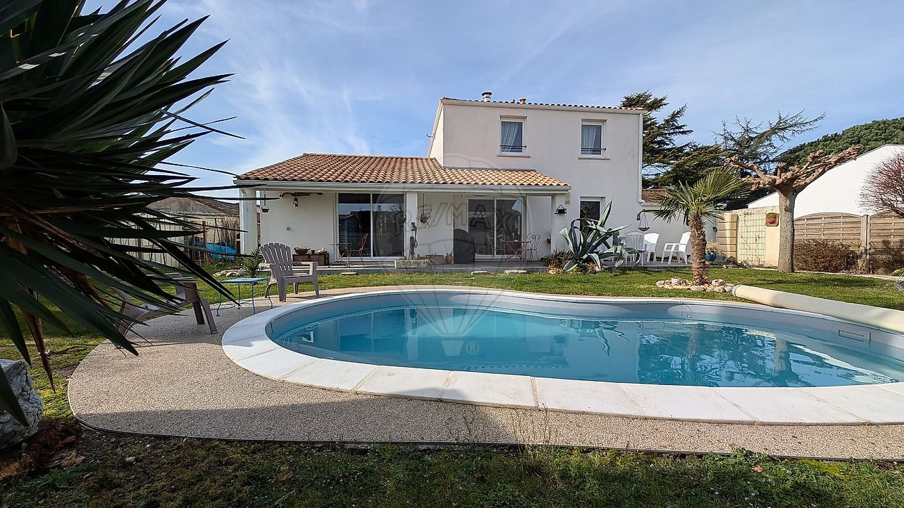 Villa / Maison  T6 à vendre Mathes (Les) 17570