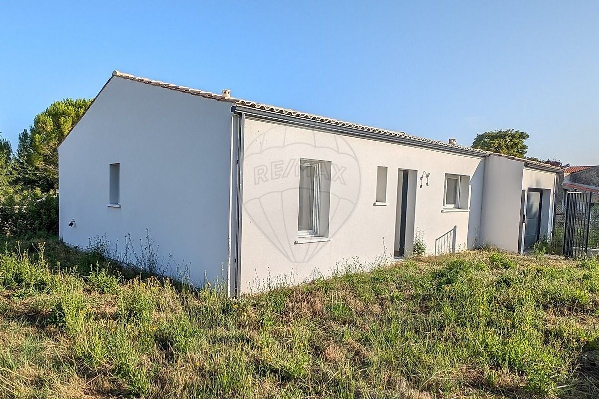 Villa / Maison  T4 à vendre Mathes (Les) 17570