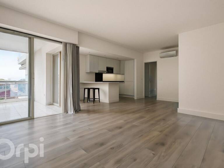 APPARTEMENT 3 PIÈCES - TERRASSE - STATIONNEMENT - QUARTIER MONTROSE — photo 1