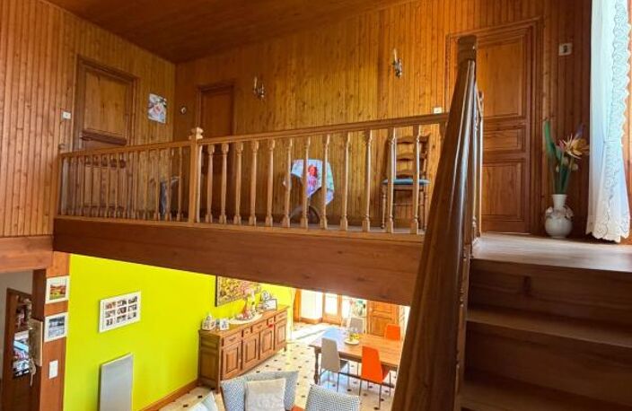 Brie. Maison en pierre de 200 m² sur une parcelle de 3392 m² — photo 5