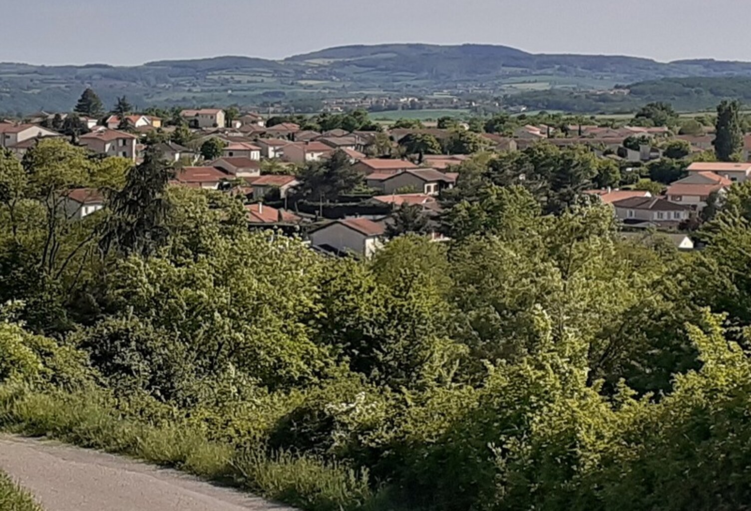 20 km sud de Lyon, MONTAGNY (69), exceptionnel... appartement T4 de 89 m2 avec une grande terrasse — photo 1