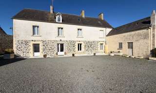 Maison 10 Pièces 224 m² à vendre à Saint-Sauveur-Villages (50490)