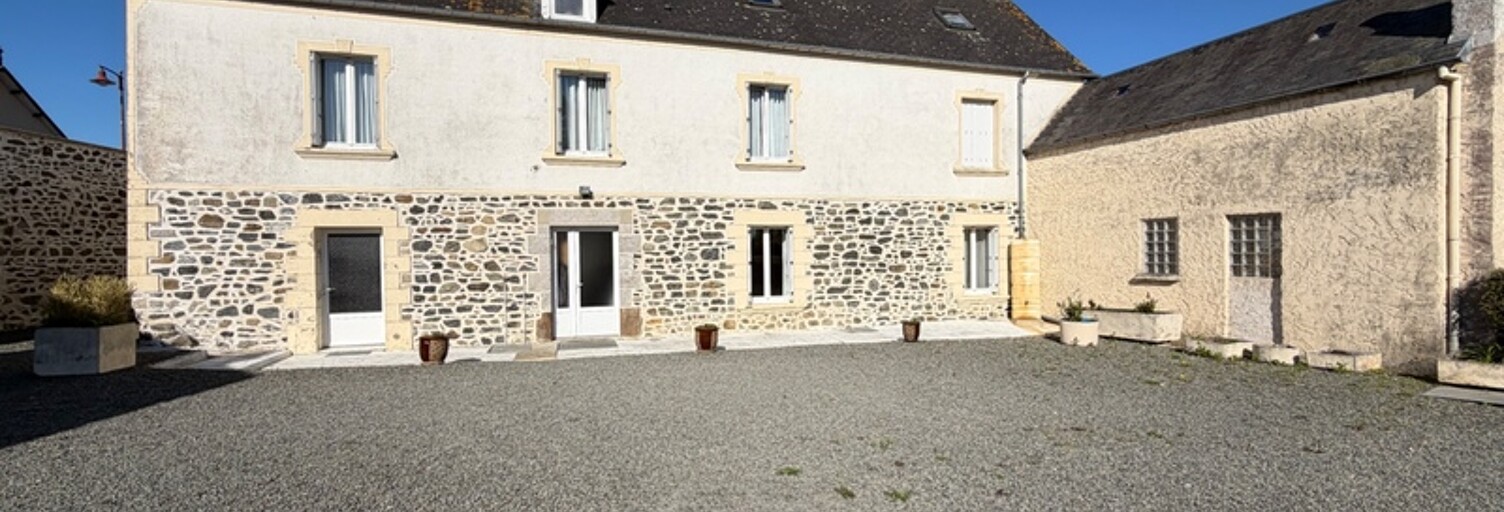 Maison 10 Pièces 224 m² à vendre à Saint-Sauveur-Villages (50490)