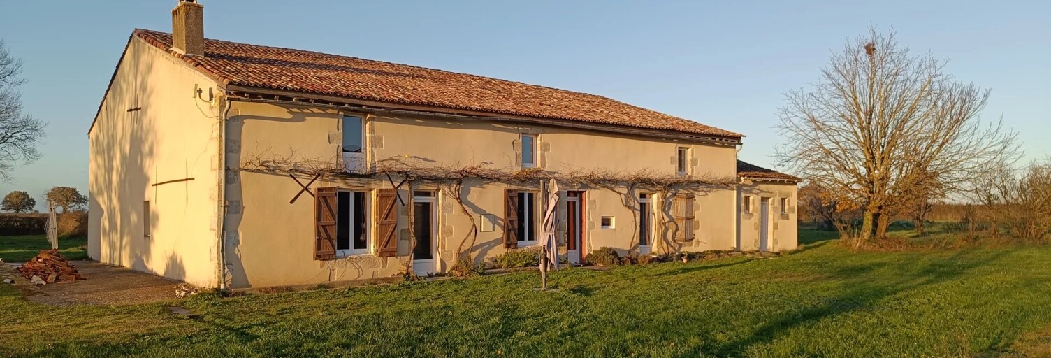 Maison 10 Pièces 363 m² à vendre à Vouillé (86190)