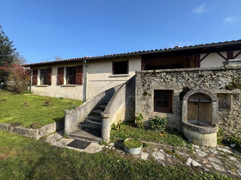 Maison À Vendre — photo 1