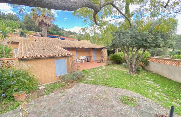 LA LONDE VALCROS VUE MER MAISON  T4 AVEC GARAGE — photo 3