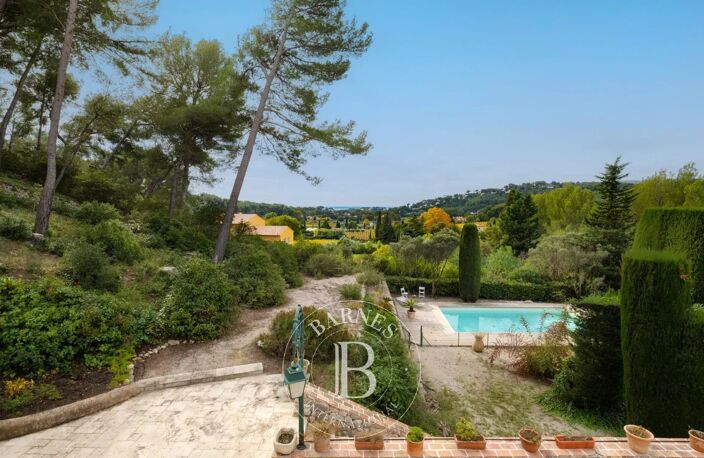 VENTE – CASSIS – BASTIDE – 6 CHAMBRES - PISCINE - VUE MER — photo 3