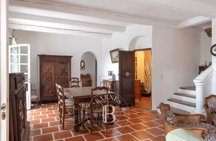 VENTE – CASSIS – BASTIDE – 6 CHAMBRES - PISCINE - VUE MER — photo 5