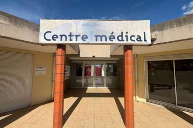 Commerce 2 pièces 695 €