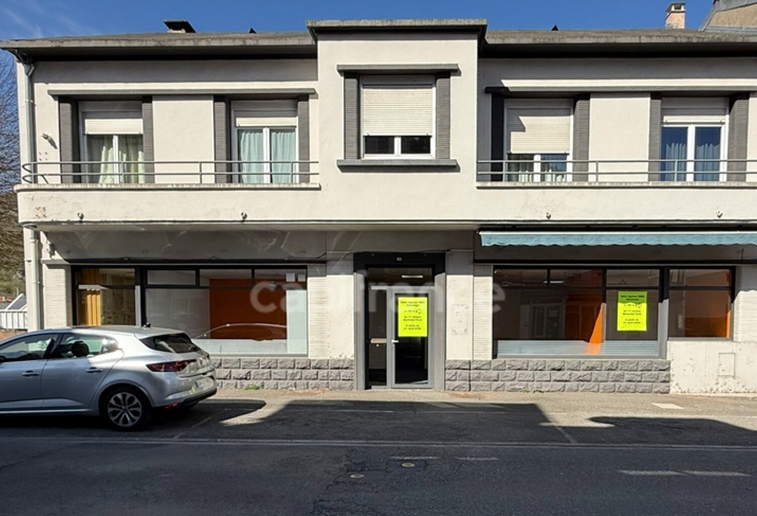 Local/bureau à usage commercial ou professionnel — photo 1
