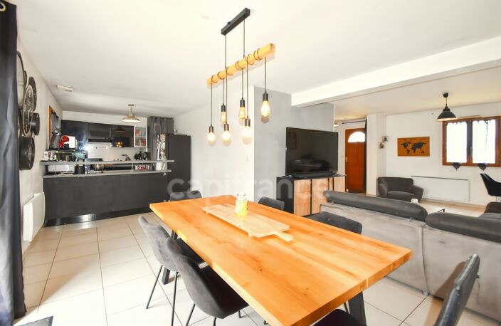 Maison familiale avec 5 chambres, jardin et garage, Boisseaux 45 — photo 3