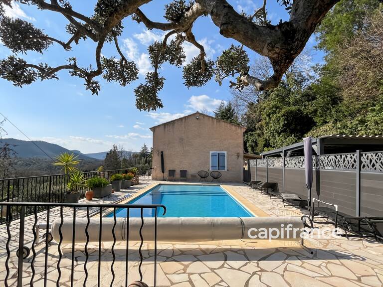 Villa de charme avec vue panoramique et piscine - 7 pièces - BAGNOLS EN FORET (83) — photo 1