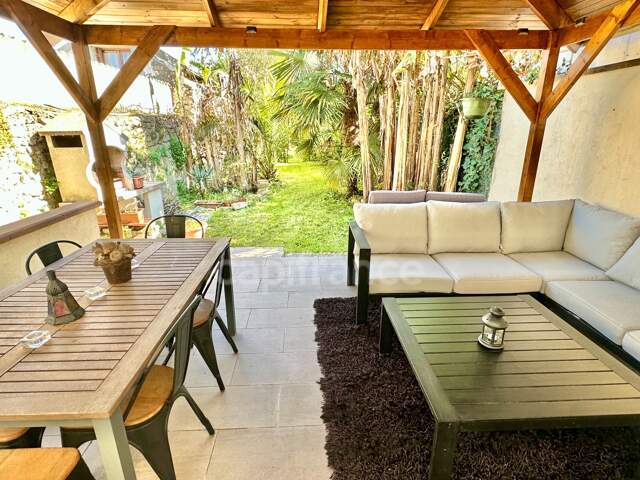 Maison de famille 136 m2 sur Jardin paysager 301 m2 — photo du bien