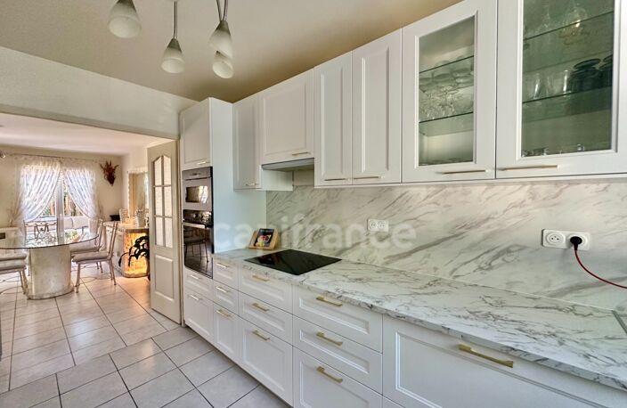 Maison de famille 136 m2 sur Jardin paysager 301 m2 — photo 3
