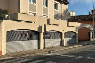 Bureau 4 pièces 288400 €