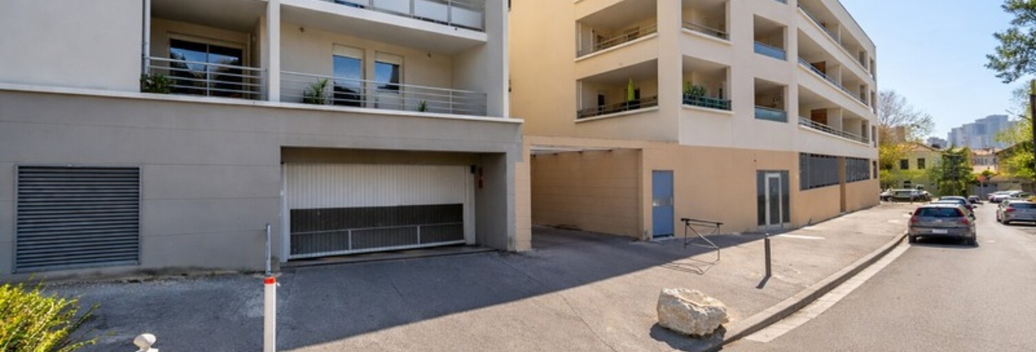 Garage  19 m² à vendre à Marseille 13 (13013)