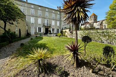 Maison 12 pièces 400000 €