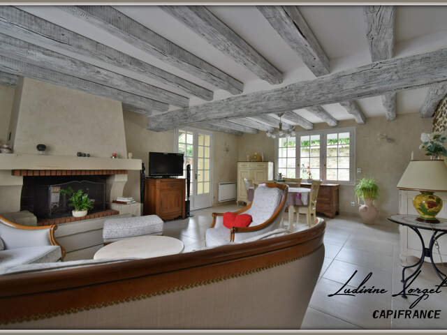 Maison à vendre 6 pièces proche de CHATEAU-THIERRY (02) 154m2 -3 chambres - 1 pièce bureau-  Garage semi couvert - cour 65m2 - Terrasse- — photo du bien