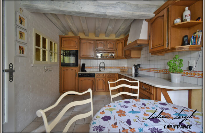 Maison à vendre 6 pièces proche de CHATEAU-THIERRY (02) 154m2 -3 chambres - 1 pièce bureau-  Garage semi couvert - cour 65m2 - Terrasse- — photo 4